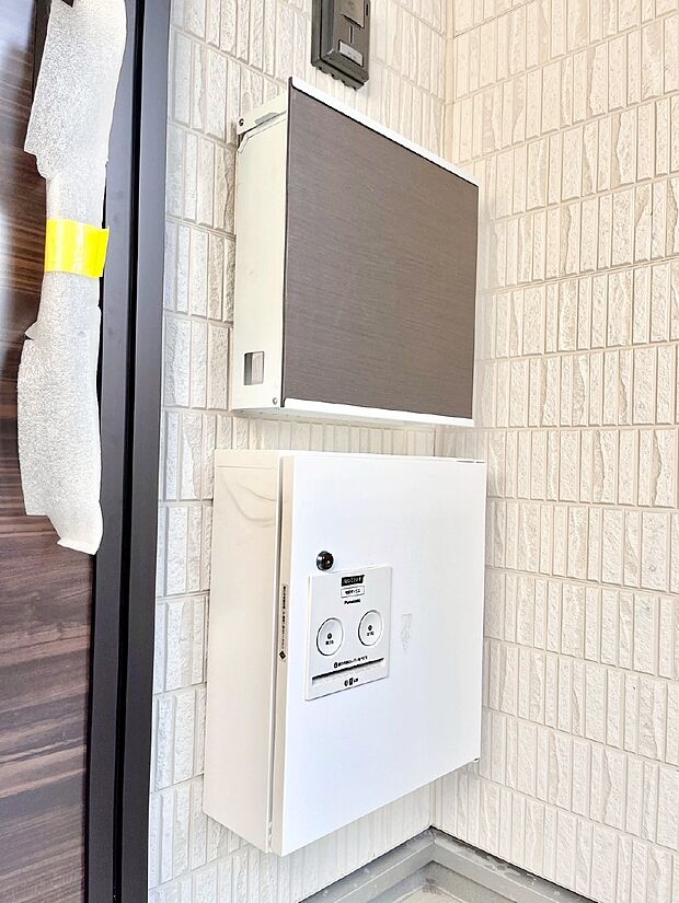 インターホン・ポスト・宅配ボックスをひとつに集約