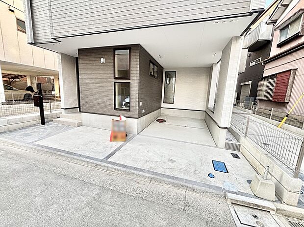 ビルトインタイプは大切なお車を傷や汚れから守ることができます。