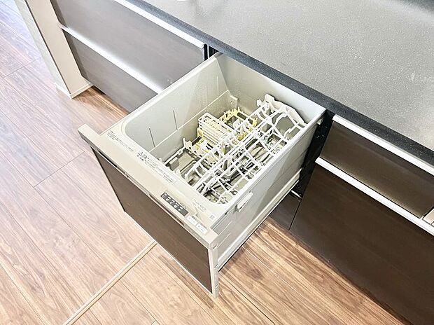面倒なお片づけは食洗機にお任せ!家事の負担が減って、時間にも気持ちにもゆとりができます。