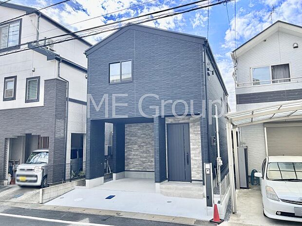 溢れる陽光でご家族の笑顔も輝く