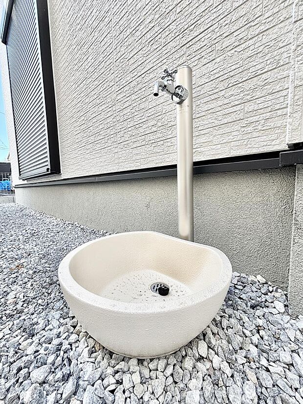 ガーデニングやお掃除に便利な外水栓