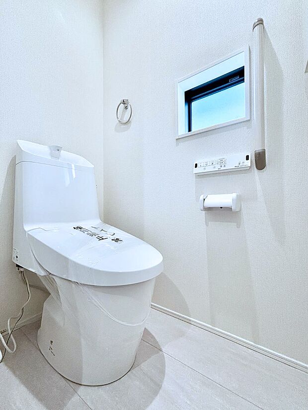 トイレは1階と2階それぞれに配置されていてとても便利です。 