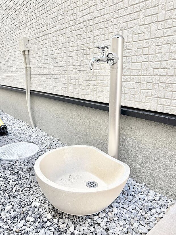 ガーデニングやお掃除に便利な外水栓