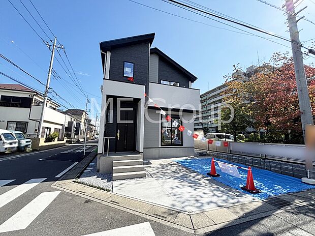 溢れる陽光でご家族の笑顔も輝く