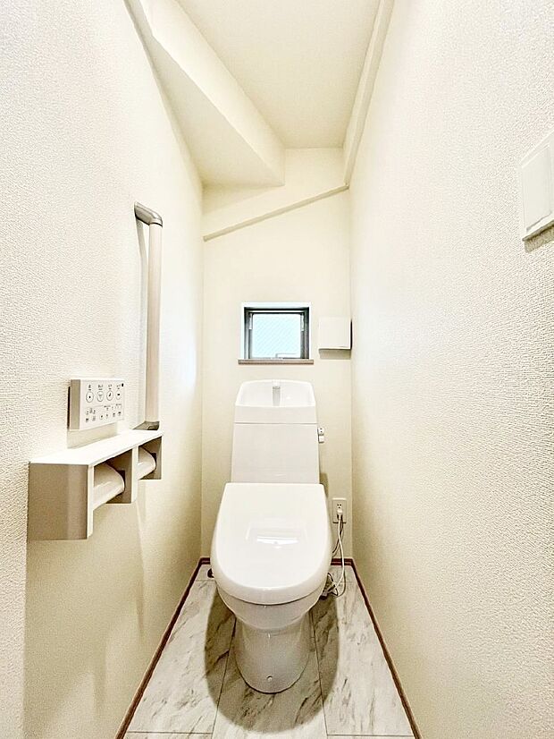 トイレは温水洗浄機能付き