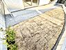 その他：住まいに明るい光と開放感を演出してくれるお庭付き！ガーデニングなど楽しめますね。