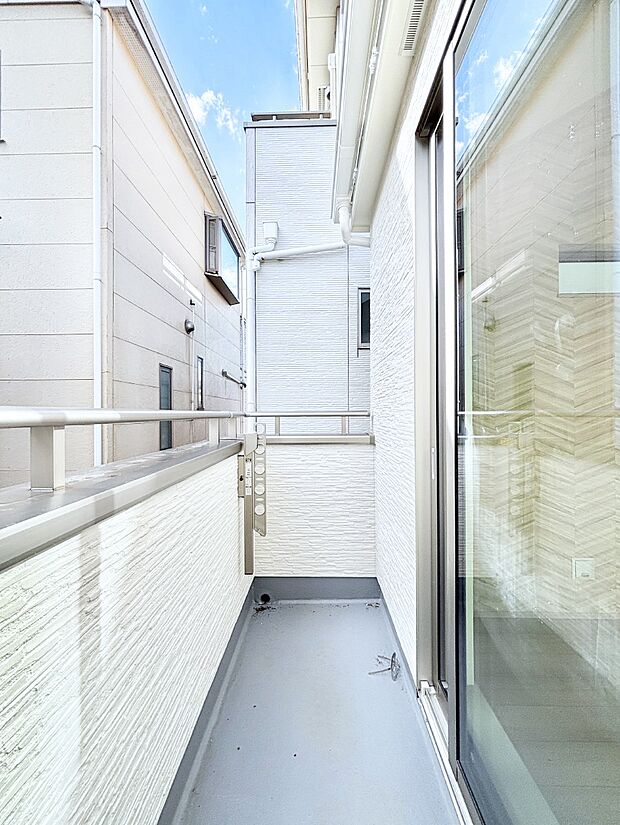 風通しの良いバルコニー