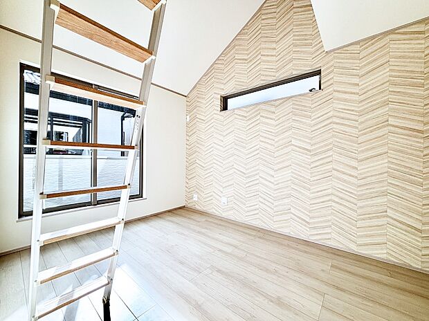 明るいバルコニーサイドに洋室を設置。目覚めの良い寝室に。