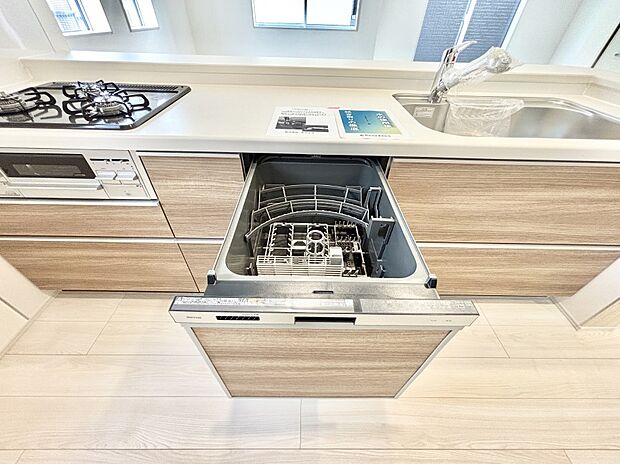 面倒なお片づけは食洗機にお任せ!家事の負担が減って、時間にも気持ちにもゆとりができます。