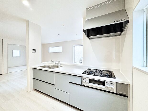 毎日使うキッチンだから、使いやすさ&お手入れのしやすさにこだわりました。