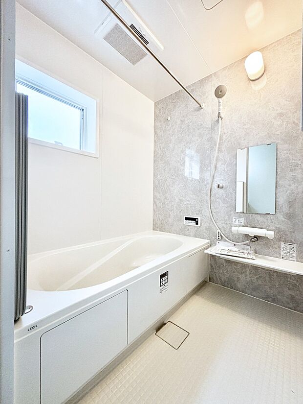 一日の疲れを癒やす大切なバスタイム。ゆっくりとお風呂を楽しんで疲れをとりたいですね!