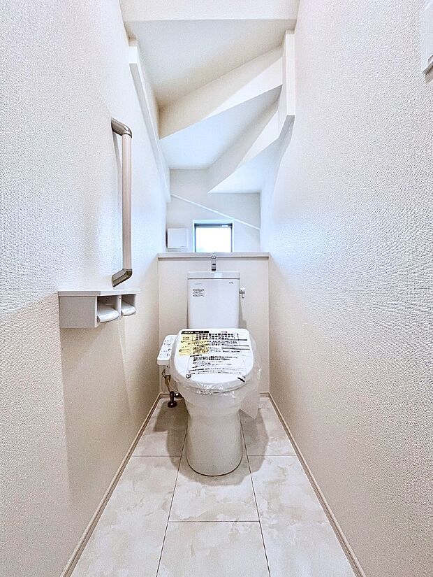 トイレは1階と2階それぞれに配置されていてとても便利です。