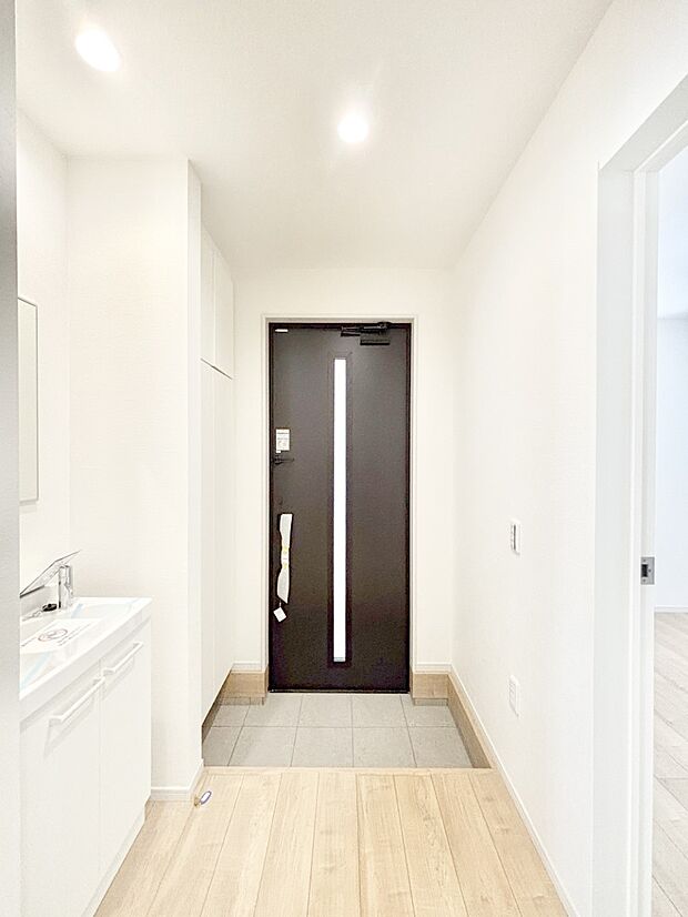 家族の帰宅やお客様をあたたかく迎える玄関