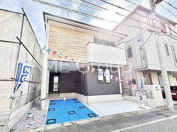 洗練された外観、上質な住空間が広がる室内は永く安心して過ごせる住居です。