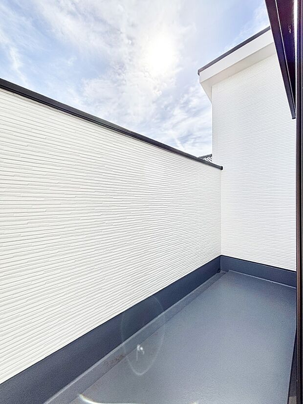 風通しの良いバルコニー