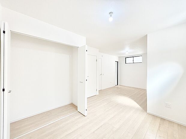 収納が充実しているので、居住スペースを広く使えます。