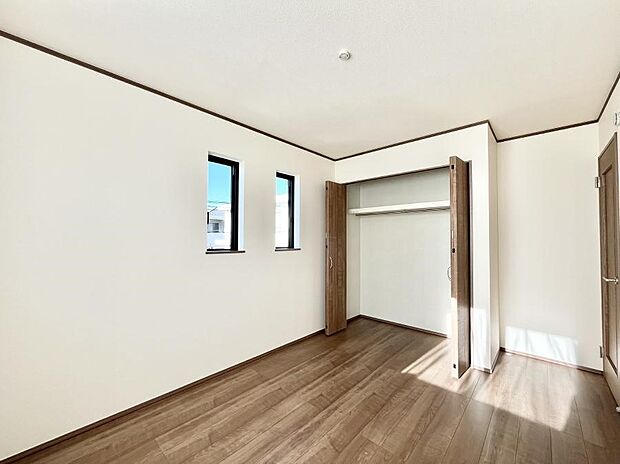 子供部屋にもおすすめな収納スペースたっぷりの居室