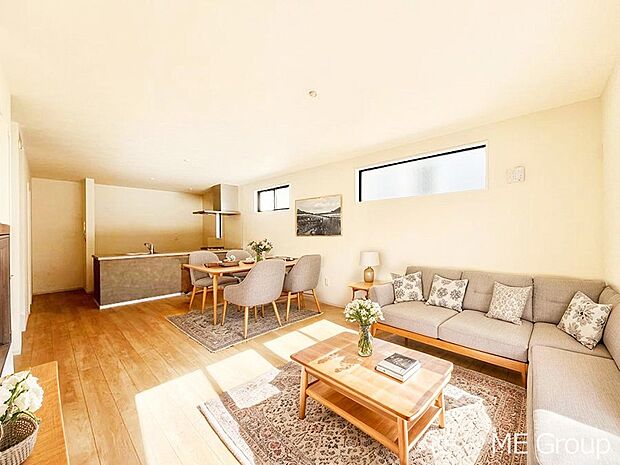 落ち着いた雰囲気のＬＤＫは家族みんなの快適空間※家具はCGです