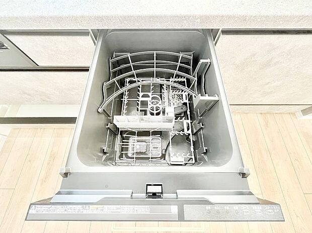 面倒なお片づけは食洗機にお任せ!家事の負担が減って、時間にも気持ちにもゆとりができます。