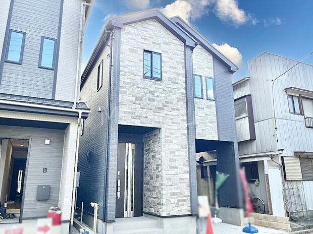 溢れる陽光でご家族の笑顔も輝く