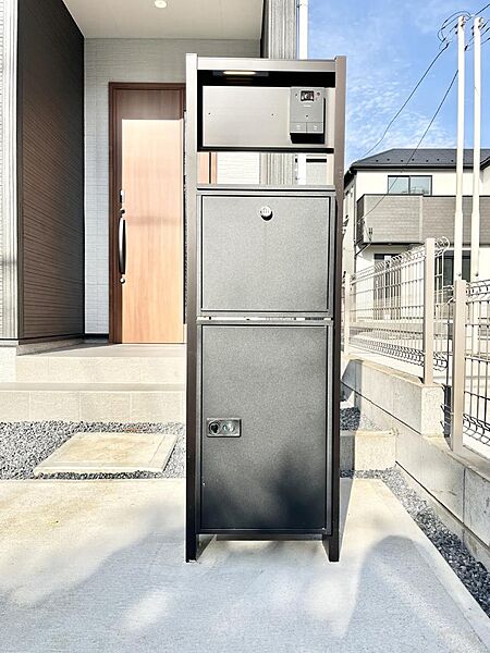 表札・インターホン・ポストをひとつに集約