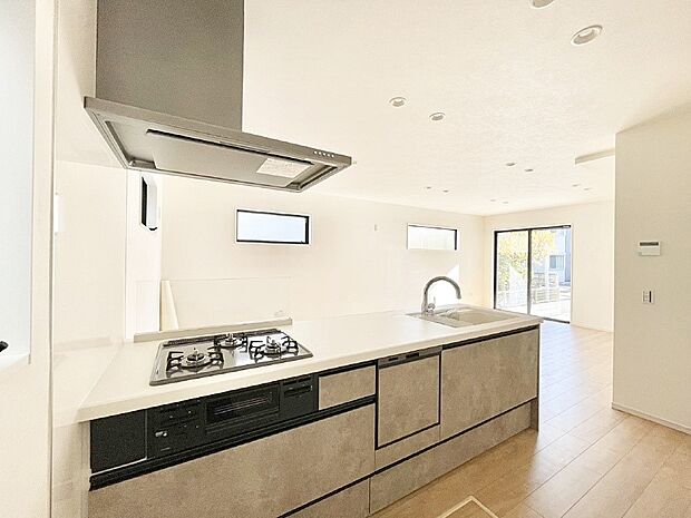 カウンター越しにお話しをしながら毎日のお料理をもっと楽しく