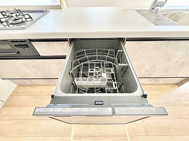 面倒なお片づけは食洗機にお任せ!家事の負担が減って、時間にも気持ちにもゆとりができます。
