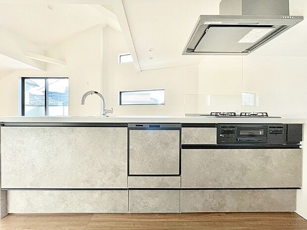 毎日使うキッチンだから、使いやすさ＆お手入れのしやすさにこだわりました。