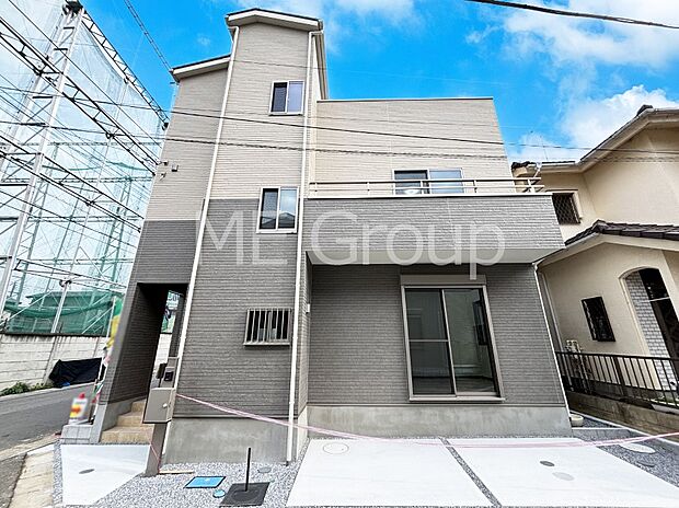 溢れる陽光でご家族の笑顔も輝く