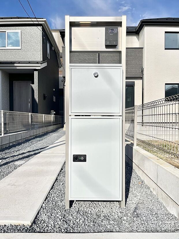 表札・インターホン・ポストをひとつに集約