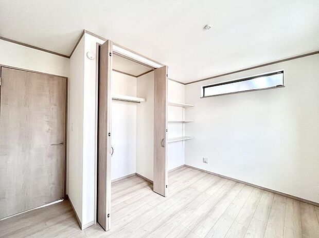 子供部屋にもおすすめな収納スペースたっぷりの居室