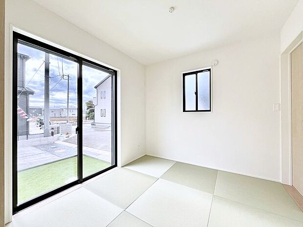 柔らかい畳の空間は、お子様の遊び場や来客時のおもてなしの場所として重宝します。 