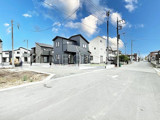 見通しの良さとともに、街並みに開放感を与えてくれます。