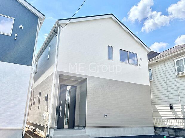 たっぷりの陽光と心地よい風が舞い込む住まい