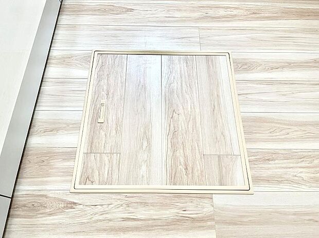 床下収納付き!日用品・非常用品の収納にも大活躍。
