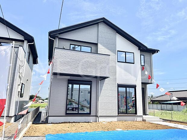 洗練された外観、上質な住空間が広がる室内は永く安心して過ごせる住居です。