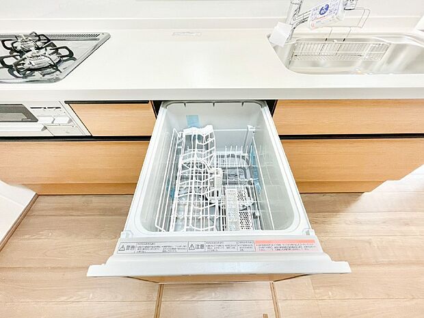 面倒なお片づけは食洗機にお任せ!家事の負担が減って、時間にも気持ちにもゆとりができます。