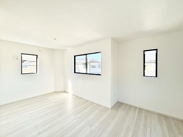 将来は2部屋にすることもできますね。お年頃になったら夢の個室にチェンジ！