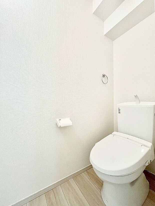 トイレは温水洗浄機能付き