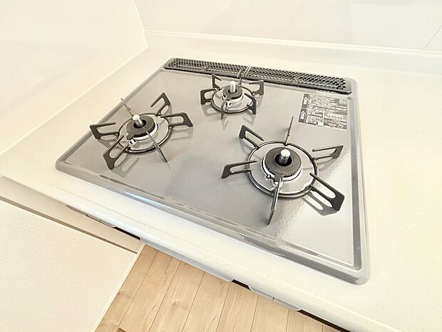 三口ガスコンロでお料理が一気にはかどりそう。