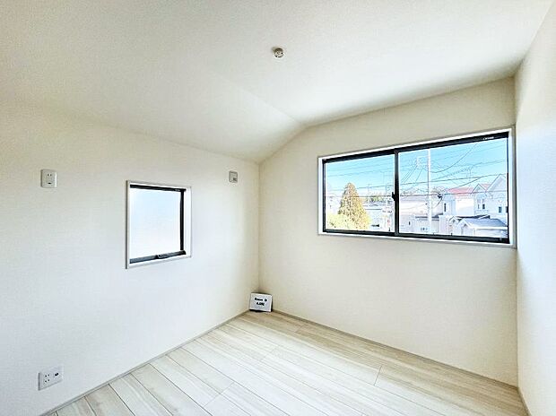 2面採光を確保した明るい空間。家族みんなが快適な暮らしを実現する設計です。