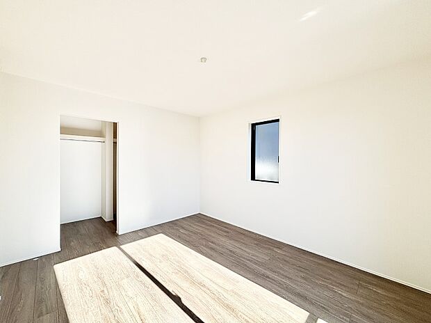 収納が充実しているので居住スペースを広々使えます