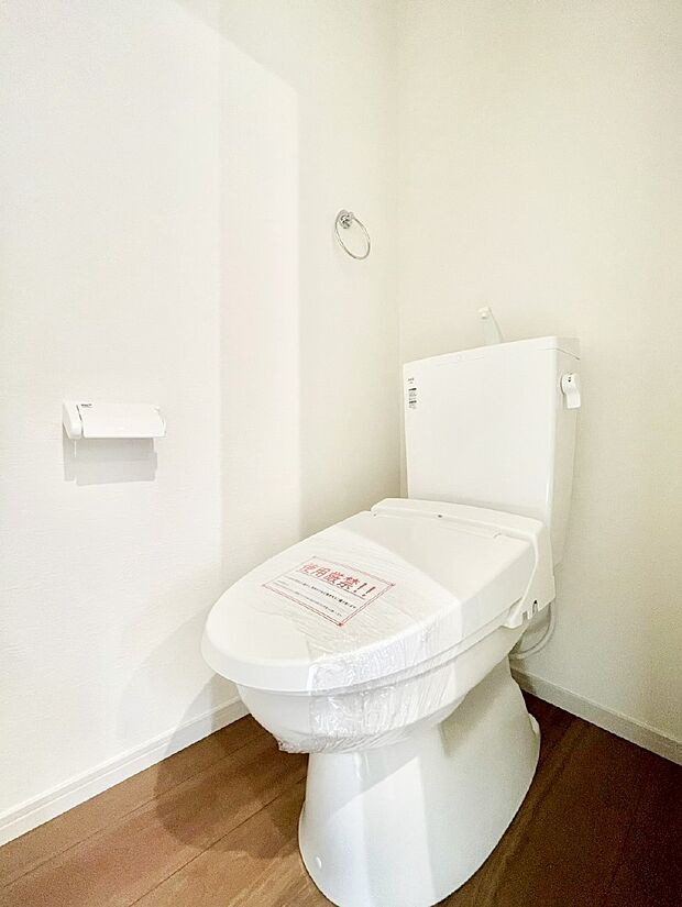 トイレは安心の2箇所！朝のバタバタも一安心です。 