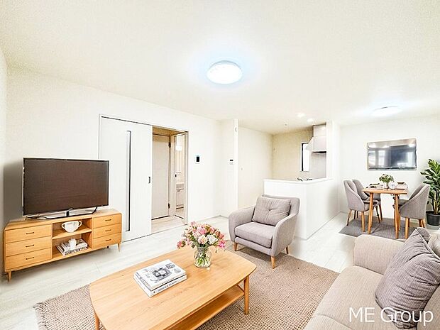 落ち着いた雰囲気のＬＤＫは家族みんなの快適空間※家具はCGです