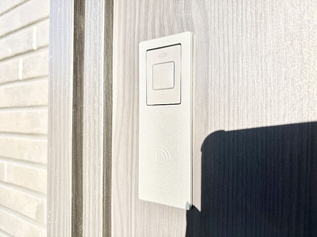 スマートに開錠できる電子キー