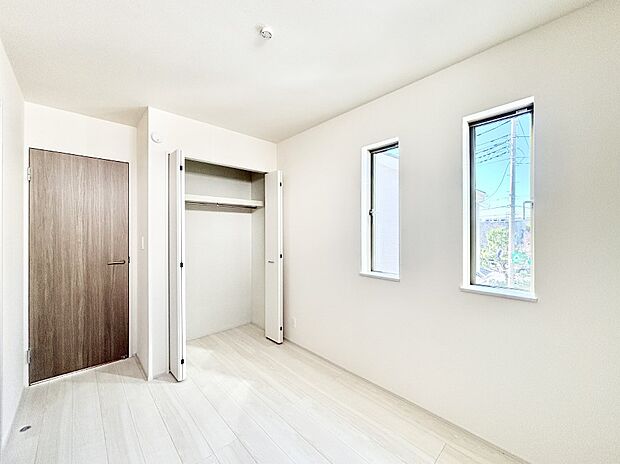 収納が充実しているので居住スペースを広々使えます