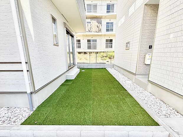 明るさたっぷりのお庭