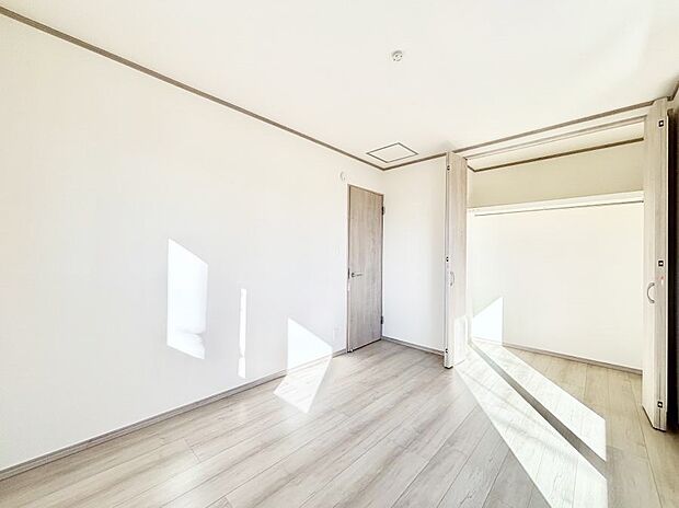 収納が充実しているので居住スペースを広々使えます