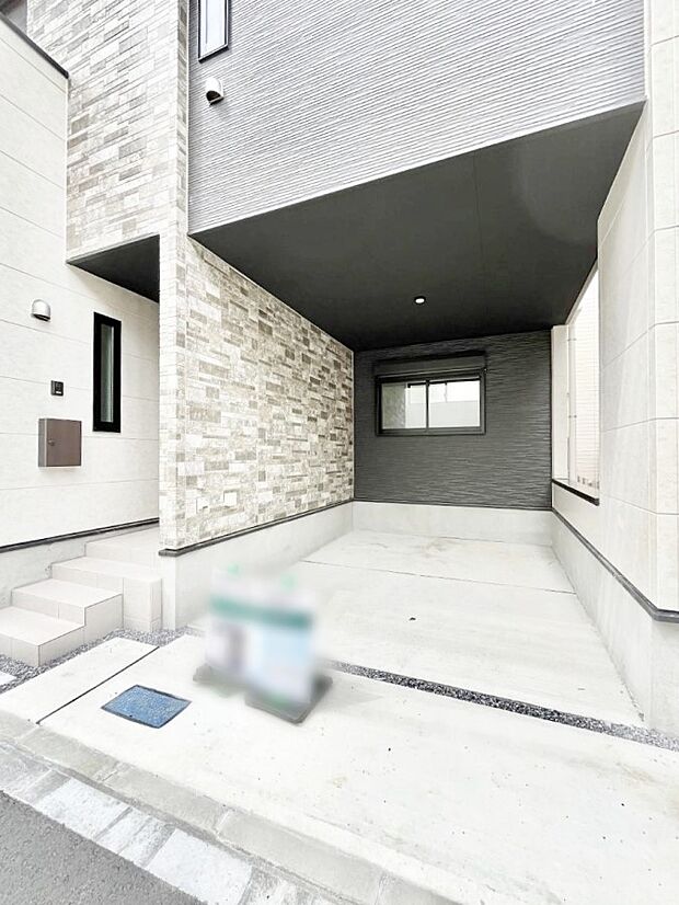 ビルトインタイプは大切なお車を傷や汚れから守ることができます。