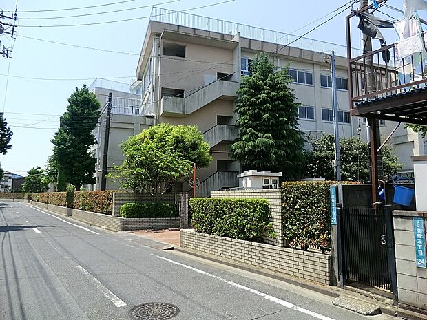 中学校 850m 江戸川区立小岩第五中学校